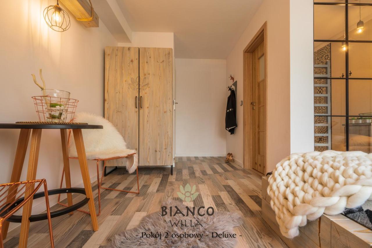 Проживання в сім'ї Bianco *